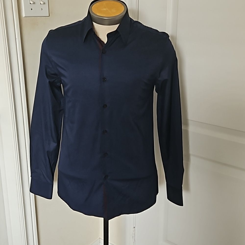 Le Chateau Men's Tailored Fit Button-Down Long Sleeves Shirt 15-15.5 XS Navy Blu